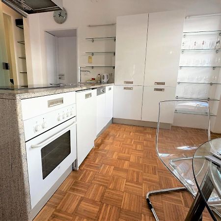 Charming Starry Night Apartment Ljubljana Buitenkant foto